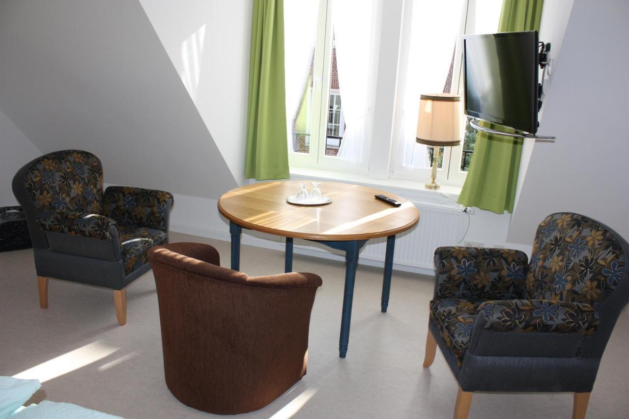 Gaestehaus Altstadttraum Leer Bagian luar foto
